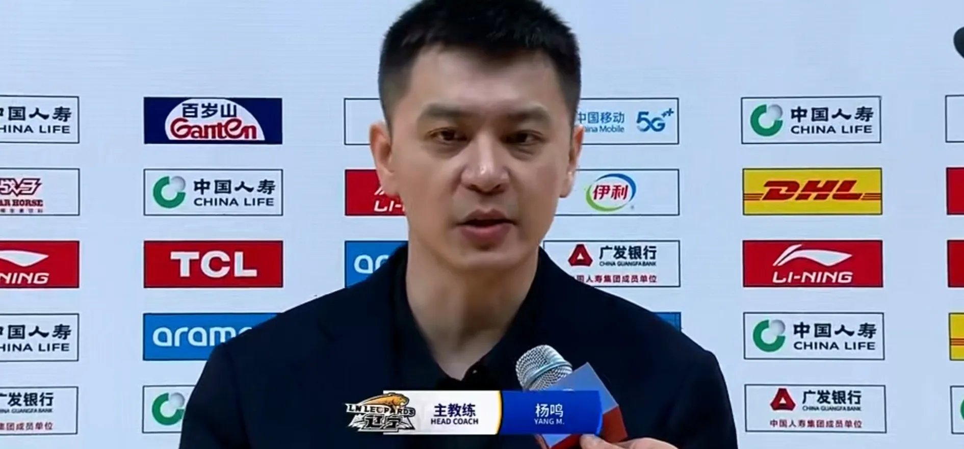 壹号娱乐APP-辽宁队的外援在比赛中大放异彩，赢得球迷掌声(辽宁队的外援在比赛中大放异彩,赢得球迷掌声的是谁)